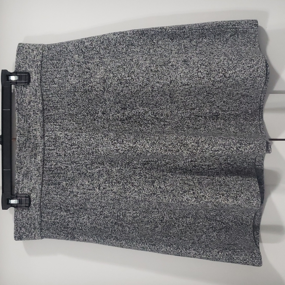 Women's Loft Skirt Size Large Black